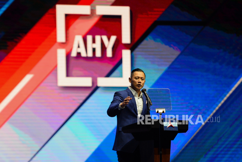 Ketua Umum Partai Demokrat Agus Harimurti Yudhoyono (AHY) menyampaikan pidato kebangsaan pada Rapat Pimpinan Nasional (Rapimnas) Partai Demokrat di Jakarta Convention Center (JCC), Jakarta, Jumat (16/9/2022).