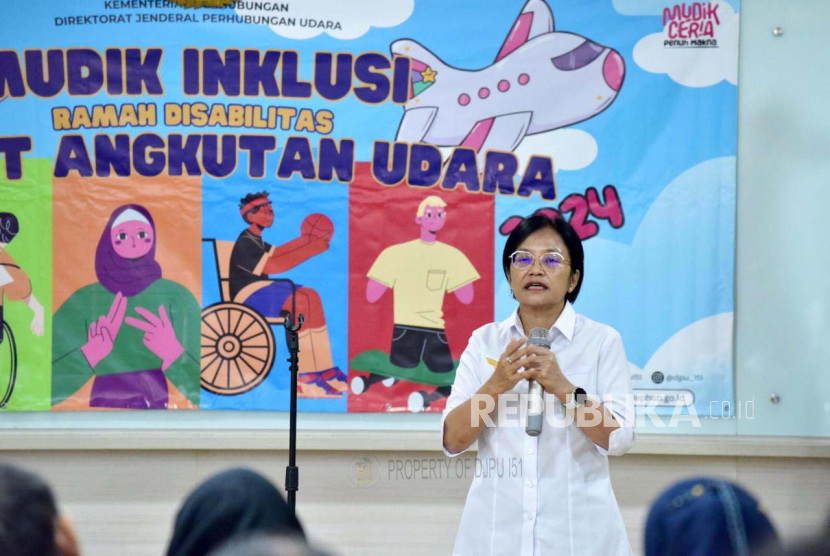 Dirjen Perhubungan Udara Kemenhub M Kristi Endah Murni melepas Mudik Inklusi Ramah Disabilitas melalui angkutan udara 2024 pada Kamis (4/4/2024) di Gedung Kemenhub. 