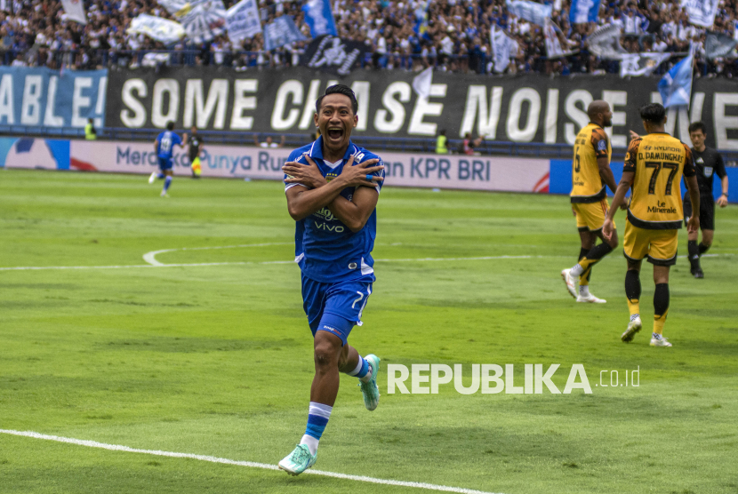 Gol Tunggal Beckham Putra Bawa Persib Taklukkan Persija