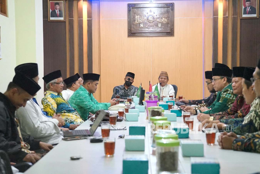 Jajaran Pimpinan Wilayah Muhammadiyah (PWM) bersilaturahim ke Kantor Pengurus Wilayah Nahdlatul Ulama (PWNU) Daerah Istimewa Yogyakarta (DIY) di Kota Yogyakarta, Rabu (17/1/2024).