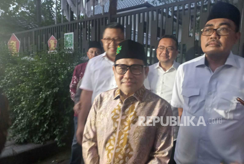 Ketua Umum Partai Kebangkitan Bangsa (PKB) Abdul Muhaimin Iskandar bersama jajaran petinggi PKB usai menemui Wakil Presiden KH Maruf Amin di rumah dinas Jalan Diponegoro, Jakarta, Senin (15/5/2023).