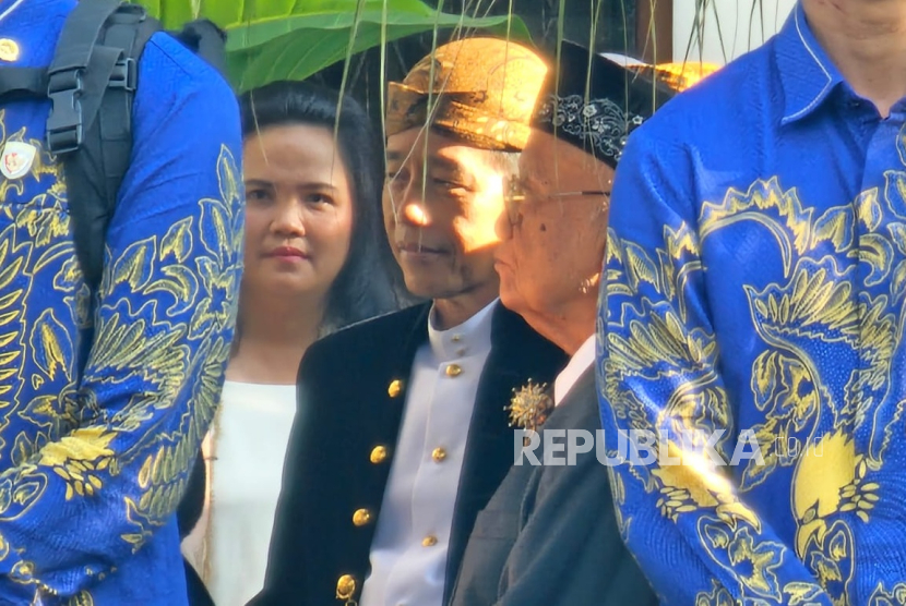 Presiden Jokowi jadi saksi nikah keponakannya di Kota Solo, Sabtu (22/6/2024). 