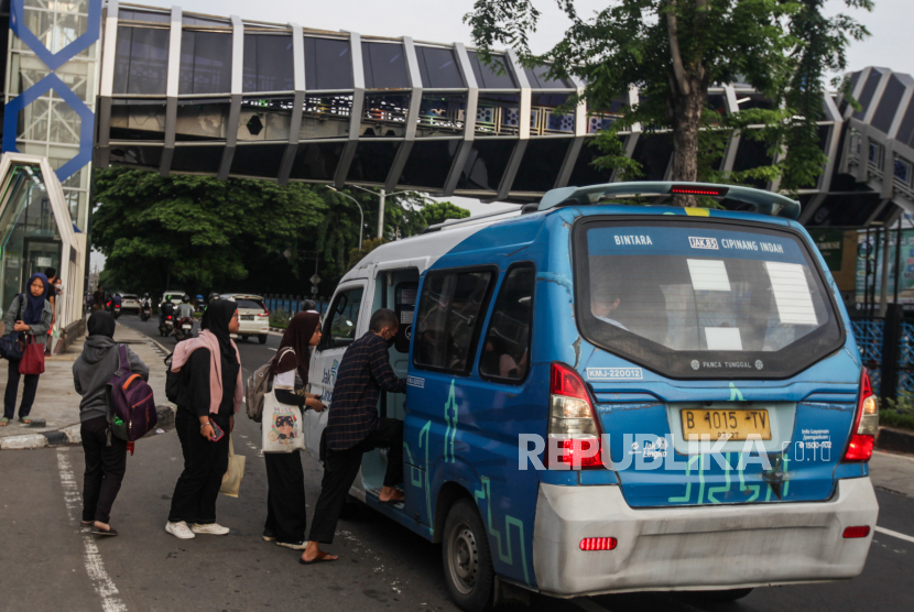 Pemotor Terlindas Angkot Mikrotrans di Jalan Raya Cilangkap, Korban Meninggal di Tempat