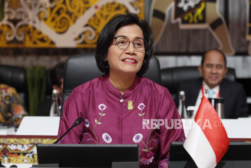  Menteri Keuangan Indonesia Sri Mulyani Indrawati. Sri Mulyani menyampaikan terima kasih kepada wajib pajak yang telah melaporkan surat pemberitahuan tahunan (SPT) pajak. 