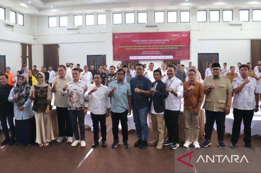 KPU: Pemilihan kepala desa melalui e-voting harus punya dasar hukum.