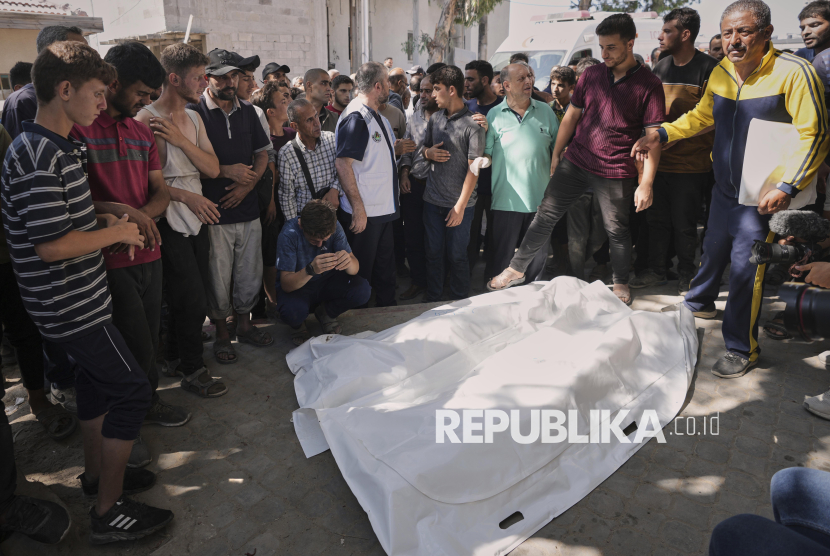 Dr. Marwan direktur RS Indonesia di Gaza, bersama istri, putri, dan menantu gugur dalam serangan Israel ke Shifa Hospital