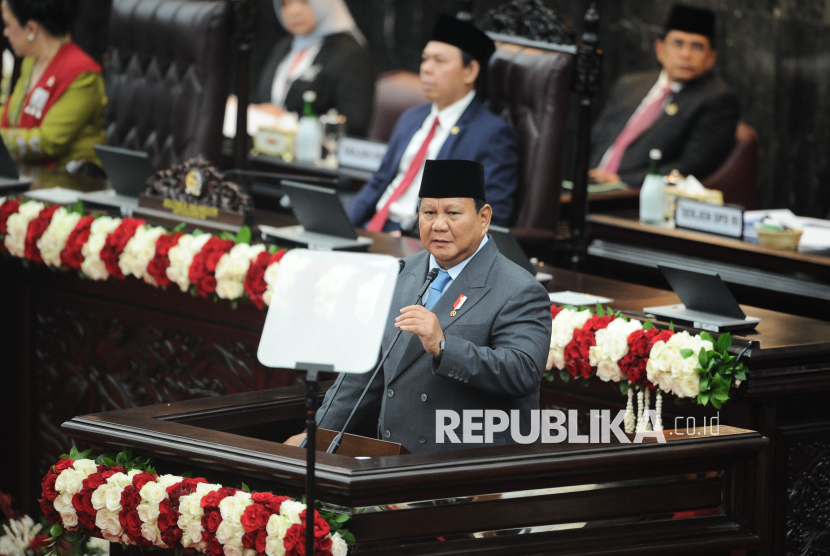 Presiden Prabowo Subianto menyampaikan pidato saat Sidang Tahunan MPR dan Sidang Bersama DPR - DPD Tahun 2025 di Gedung Nusantara, Kompleks Parlemen, Senayan, Jakarta, Jumat (15/8/2025).