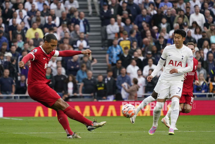 Laga Tottenham Hotspur vs Liverpool yang diwarnai kontroversi VAR.