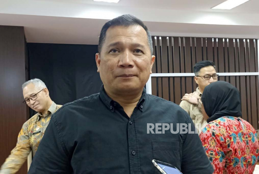 Pelaksana Tugas Dirjen Hak Asasi Manusia  Kemenkumham Dhahana Putra saat diwawancara usai dialog media pada Jumat (31/3/2023). 