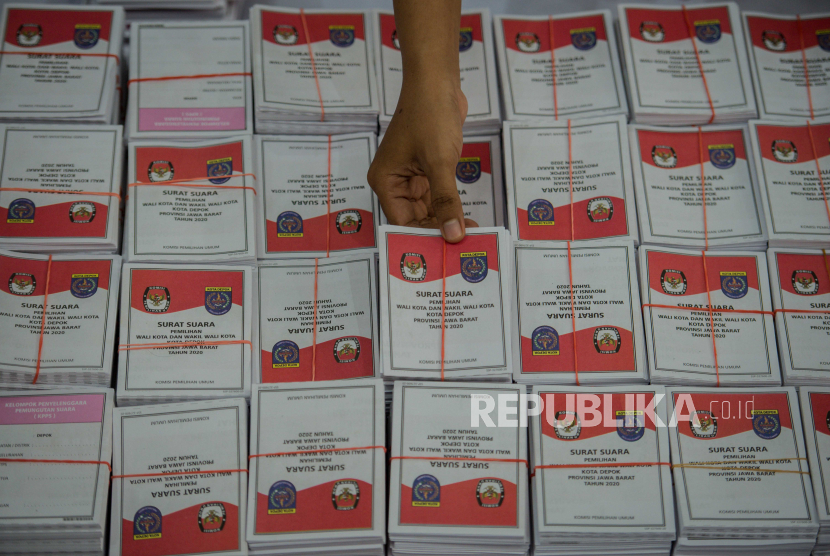 Logisltik surat suara Pilkada Depok di gudang logistik Komisi Pemilihan Umum (KPU) Kota Depok, Cimanggis, Depok (ilustrasi)