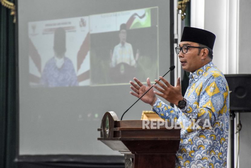 Gubernur Jawa Barat Ridwan Kamil menyatakan ekspor Jabar sepanjang 2021 meningkat dibandingkan tahun lalu. Angkanya naik hampir 23 persen dengan nilai totalnya Rp 150 triliun.