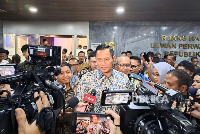 Menteri ATR/BPN  yang juga Ketum Partai Demokrat Agus Harimurti Yudhoyono 