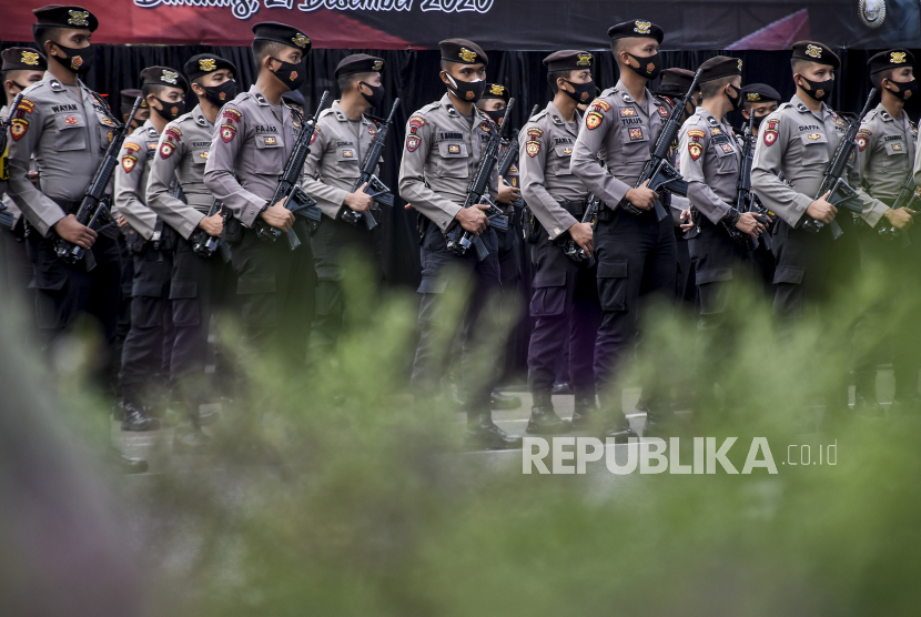 Anggota kepolisian mengikuti Apel Gelar Pasukan Operasi Lilin (ilustrasi)