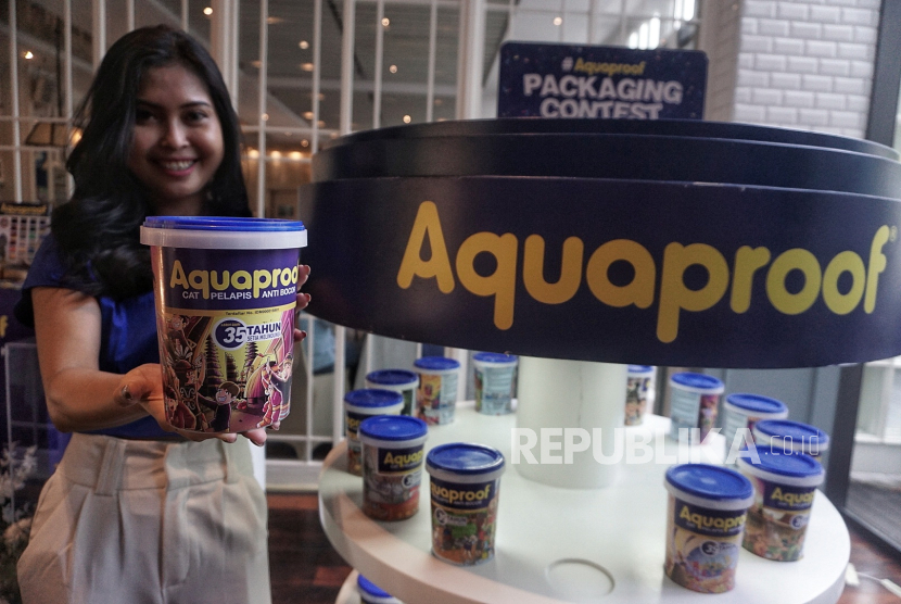 Aquaproof memperkenalkan tren warna cat dinding luar rumah 2026 dengan tema Warm & Earthy Tones. 