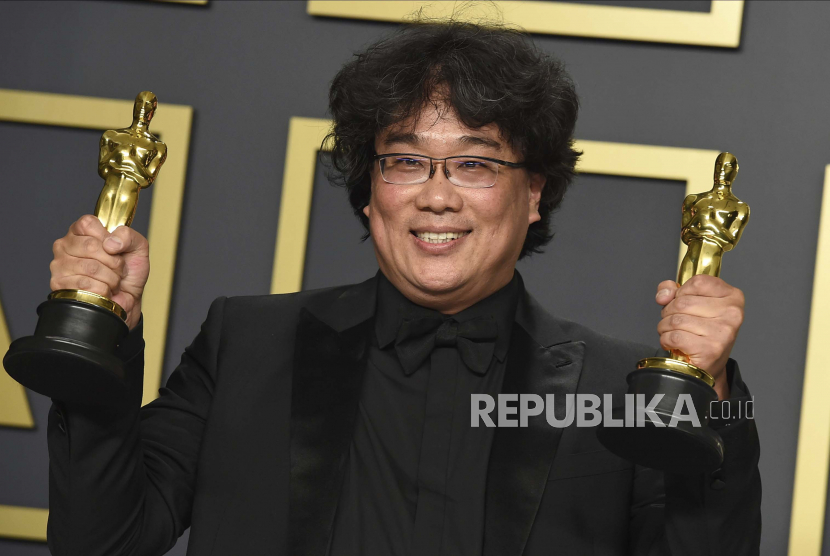 Sutradara film 'Parasite', Bong Joon Ho, pimpin tim juri Venice Film Festival ke-78.