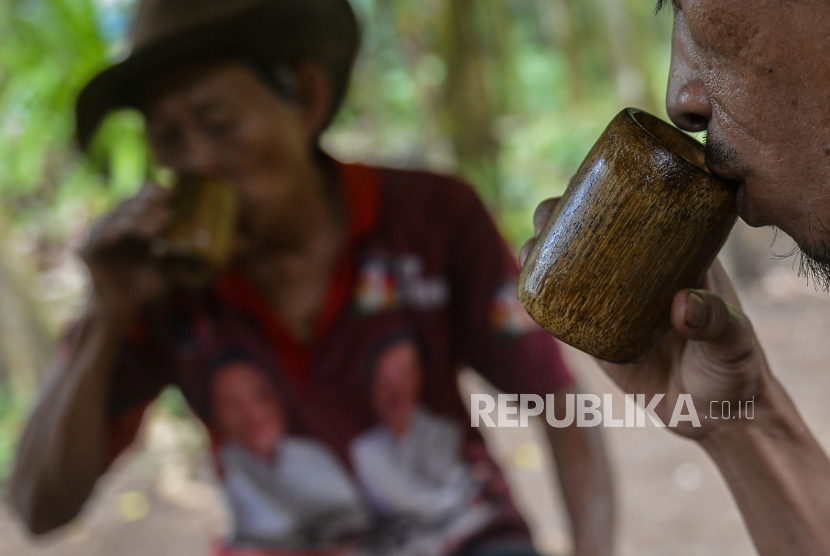 Di masa kolonial, biji kopi yang ditanam di Indonesia dijual ke pasar Eropa.