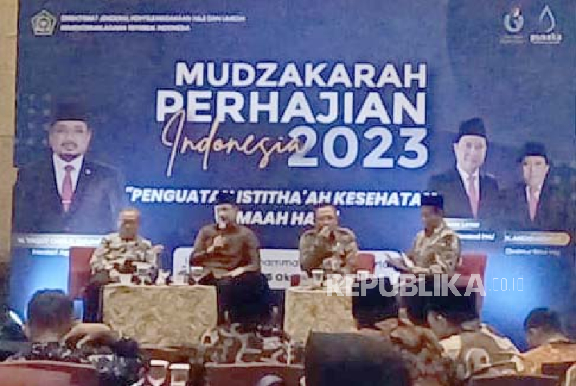 Acara diskusi istithaah kesehatan dalam Mudzakarah Perhajian Indonesia 2023 hari kedua yang digelar Kementerian Agama di Yogyakarta, Selasa (24/10/2023). 
