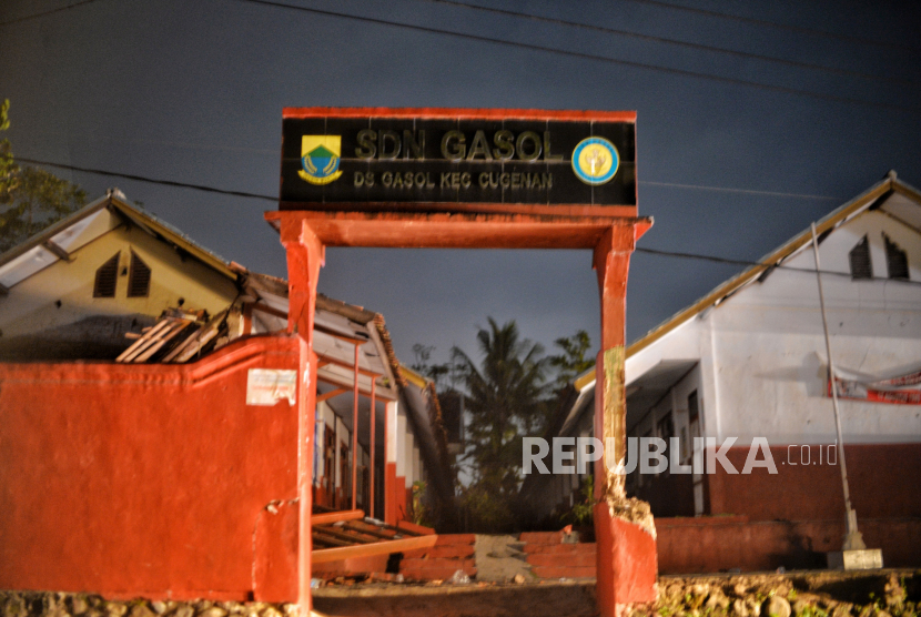 Suasa SD Negeri Gasol yang rusak akibat gempa di Desa Gasol, Kecamatan Cugenang, Kabuoaten Cianjur, Jawa Barat (ilustrasi) 