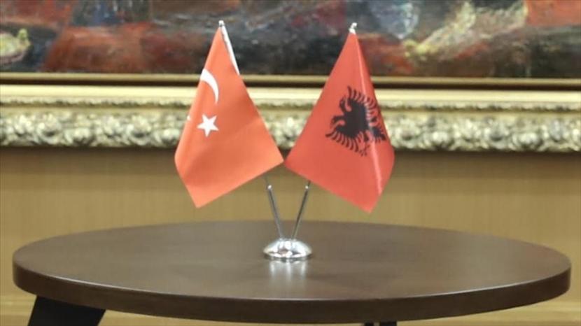 Pemerintah Turki telah meratifikasi perjanjian tentang perdagangan dan pertahanan dengan Albania dan Azerbaijan secara terpisah.