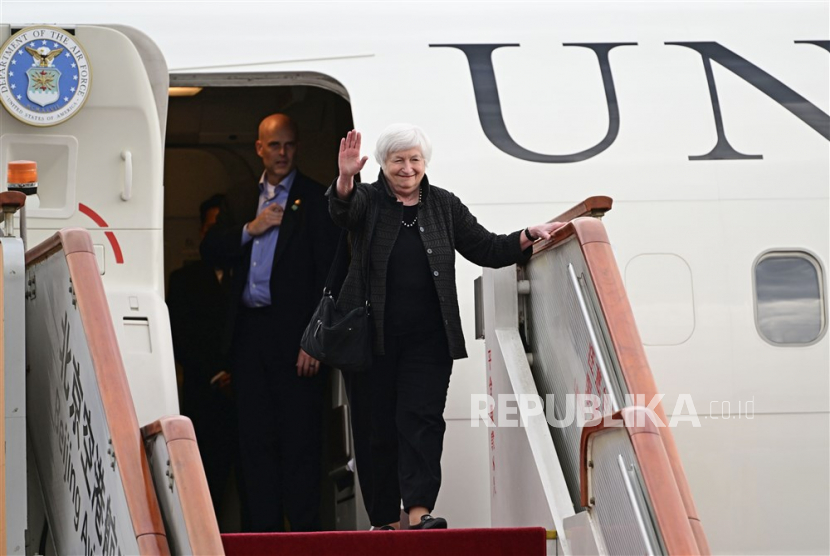 Menteri Keuangan AS Janet Yellen tiba di Beijing pada Jumat (7/7/2023) membawa misi menstabilkan hubungan AS dan Cina 