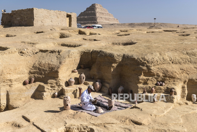 Penemuan baru di Gisr el-Mudir di Saqqara, Giza, Mesir (ilustrasi). Banyak gambaran tentang Firaun di film yang keliru.