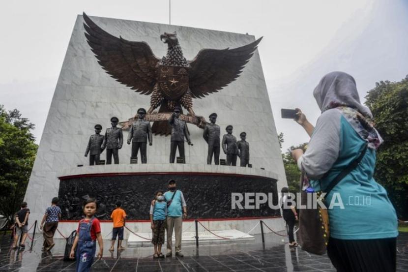 G30S/PKI, untuk Apa Mahasiswa Keliling Jawa-Bali 40 Hari?