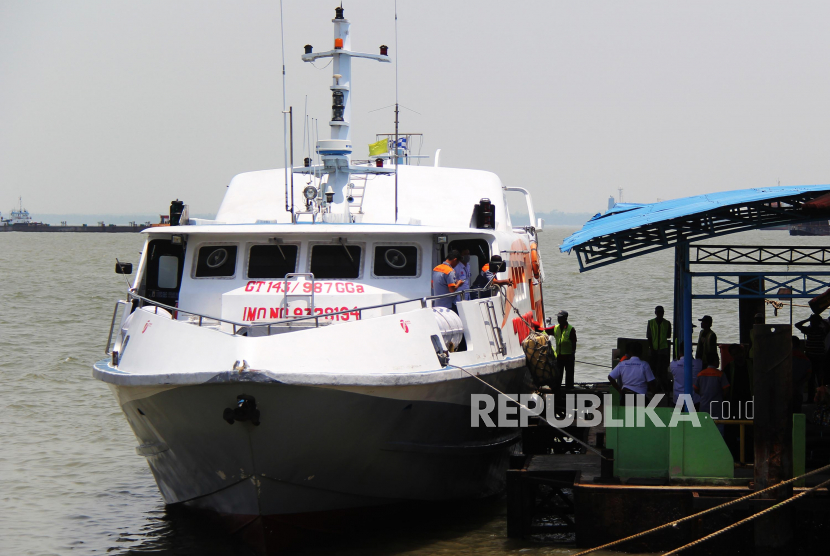 PT Pelabuhan Indonesia (Pelindo) III (Persero) memperketat pengawasan di pelabuhan yang dikelolanya untuk mencegah penularan virus korona atau Covid-19 (Foto: ilustrasi pelabuhan)