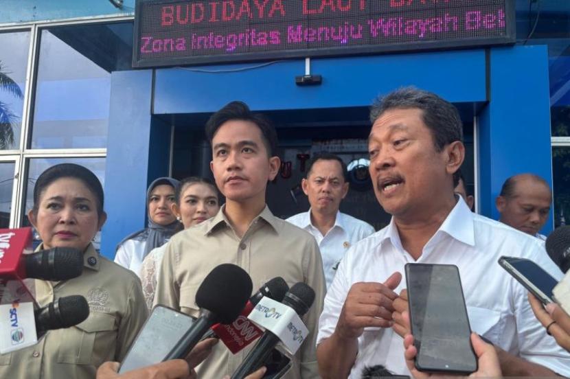 Wapres minta Menteri KKP percepat bangun kampung nelayan Merah Putih.