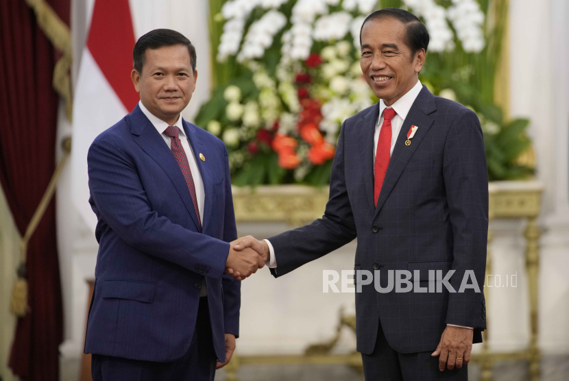 Presiden Joko Widodo melakukan pertemuan bilateral dengan Perdana Menteri Kamboja Hun Manet di Jakarta, Senin (4/9/2023).