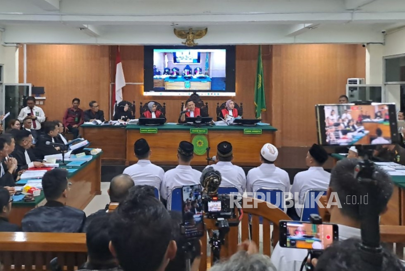 Sidang perdana PK yang diajukan oleh enam terpidana kasus Vina digelar di Pengadilan Negeri Cirebon, Rabu (4/9/2024). 