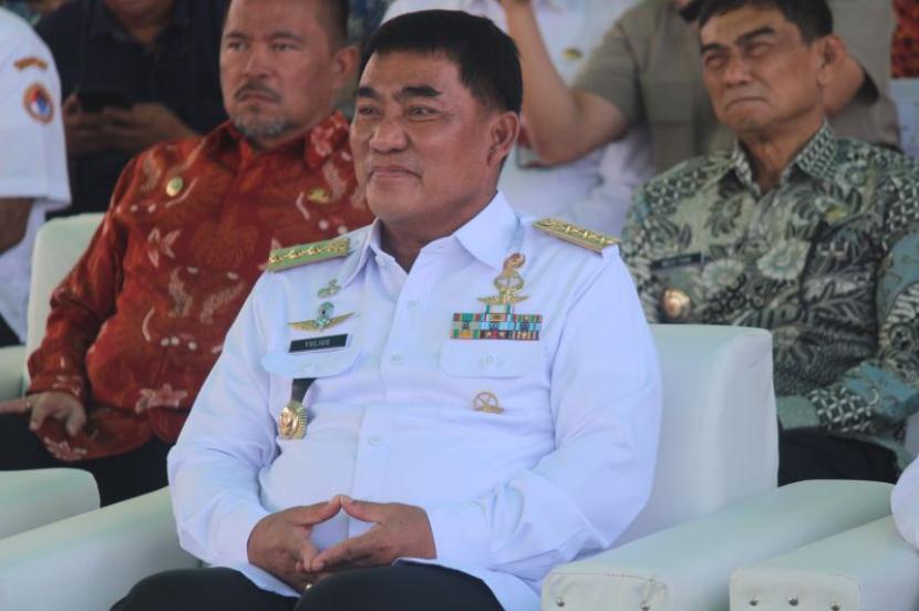 Gubernur ajak kepala daerah hadirkan semarak natal-tahun baru.