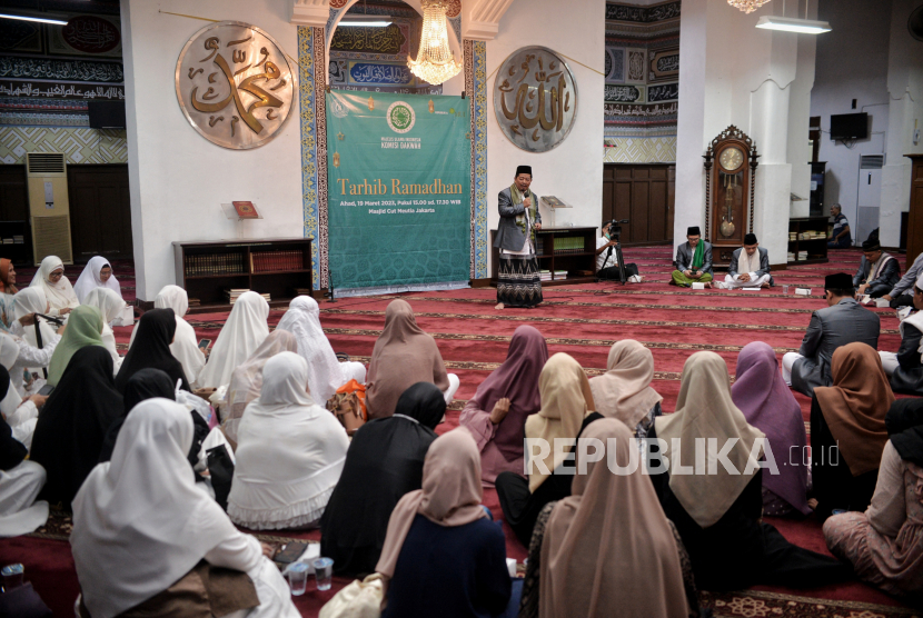 Ilustrasi kegiatan dakwah di masjid.