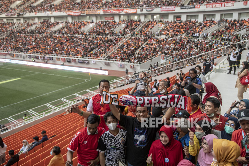 Jakarta International Stadium (JIS) dinyatakan PT Liga Indonesia Baru (LIB) layak menggelar pertandingan Liga 1.