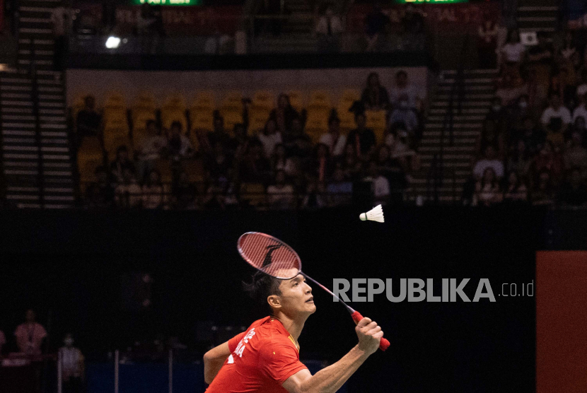 Pebulu tangkis tunggal putra Indonesia, Jonatan Christie alias Jojo, meraih gelar juara Hong Kong Open (Terbuka) 2023. Jojo yang juga juara bertahan akan tampil di Asian Games 2022 Hangzhou, Cina.