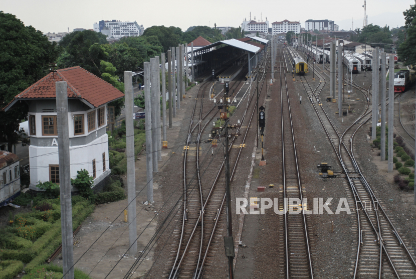 Suasana Stasiun Lempuyangan yang tutup saat pandemi COVID-19 di Yogyakarta,