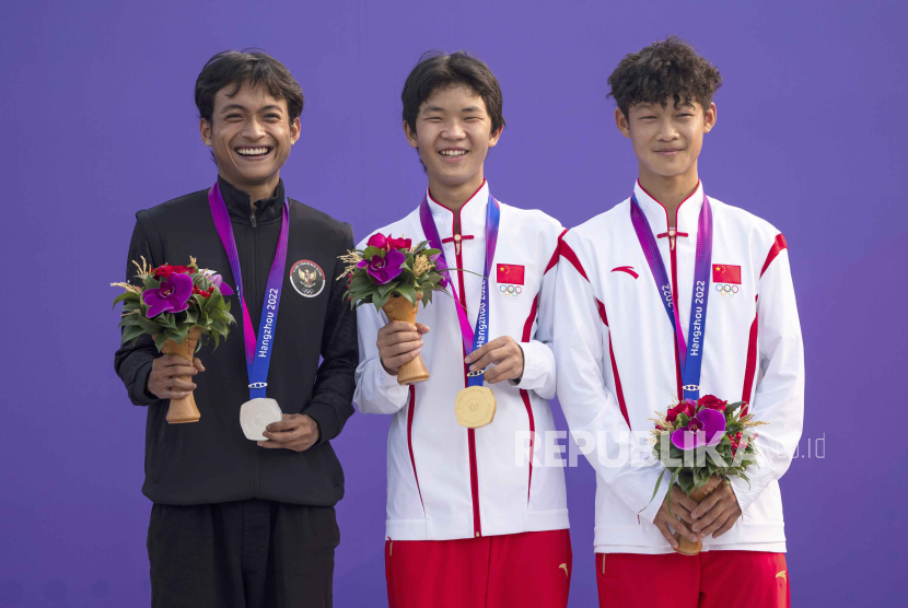 Kontingen Indonesia menempati peringkat kedelapan dengan koleksi 11 medali dalam klasemen sementara Asian Games 2022 Hangzhou, China