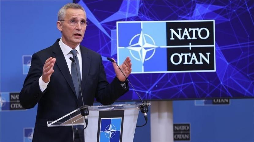 Sekretaris Jenderal NATO Jens Stoltenberg pada Jumat (14/1/2022) mengutuk serangan siber terhadap pemerintah Ukraina