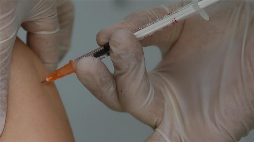 Hampir 1.800 orang di tenggara Jerman menerima dosis vaksin Covid-19 yang sudah kadaluwarsa pekan lalu.
