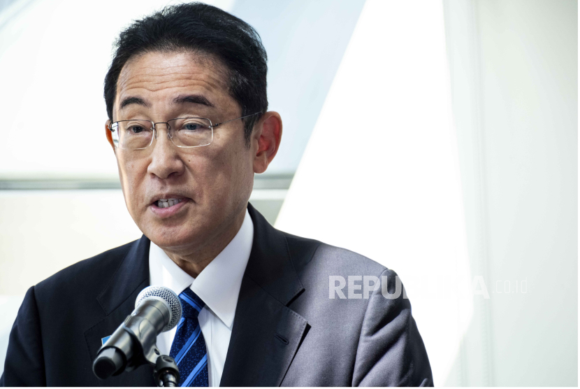 Perdana Menteri Jepang Fumio Kishida menyerukan dialog dengan Cina dalam upaya menemukan titik temu menentang ancaman dan penggunaan senjata nuklir.
