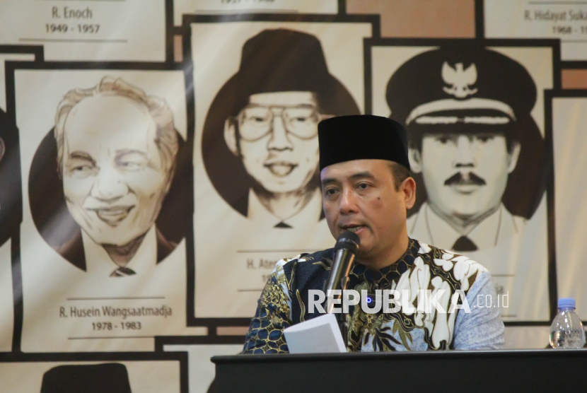 Wakil Wali Kota Bandung Erwin dilaporkan ditangkap Kejaksaan Negeri Bandung, Kamis (30/10/2025).