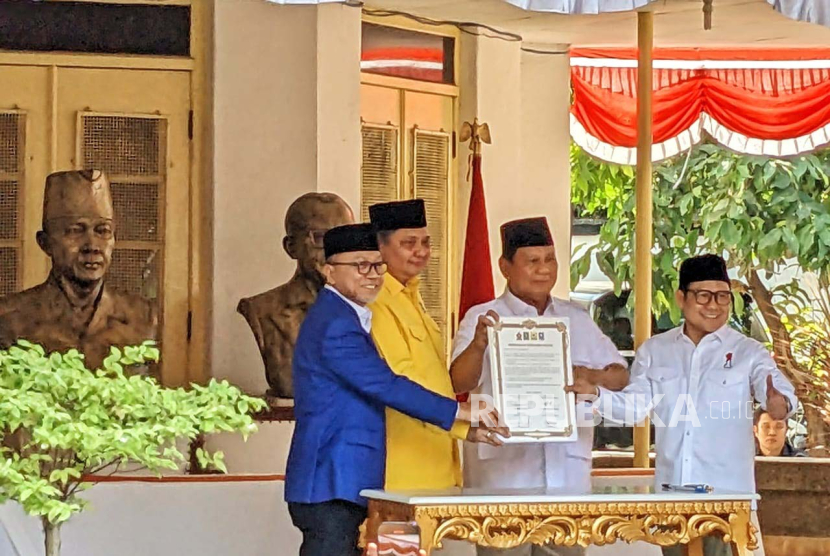 Partai Golkar, Partai Amanat Nasional (PAN),dan Partai Kebangkitan Bangsa (PKB) resmi mendukung Prabowo Subianto sebagai calon presiden. Waketum PAN yakin koalisi saat ini tak sama dengan Pilpres 2014