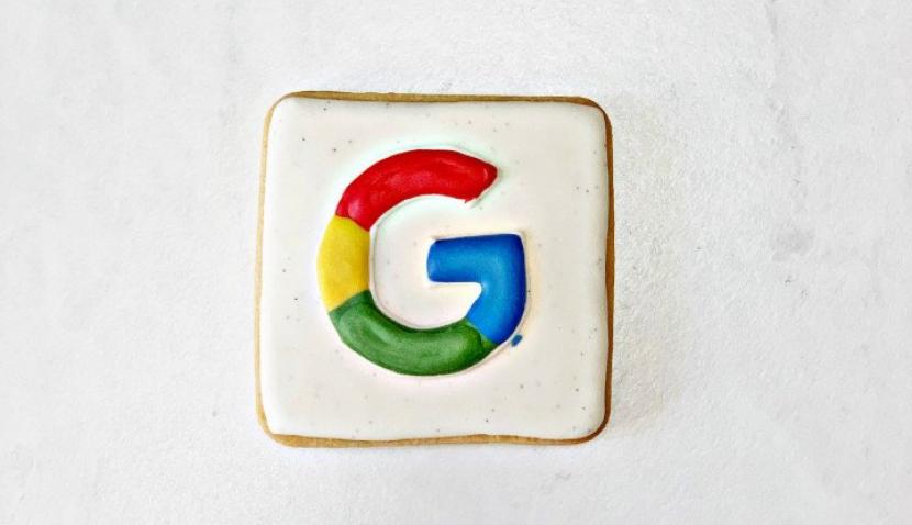 Google Logo on a Cookie. (Unsplash/Lauren Edvalson)