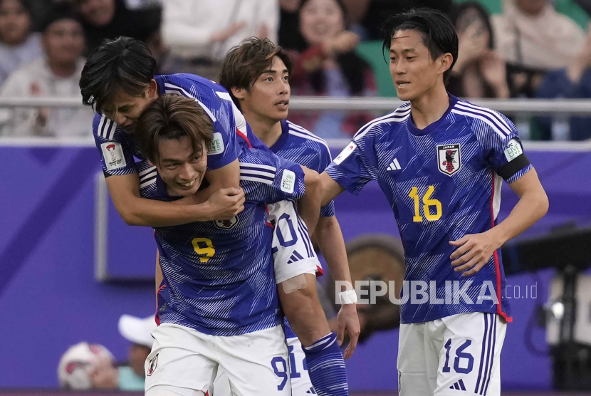 Jepang bangkit dari ketinggalan untuk menang 4-2 atas Vietnam pada pertandingan Grup D Piala Asia 2024 di Stadion Al Thumana, Doha, Ahad (14/1/2024).