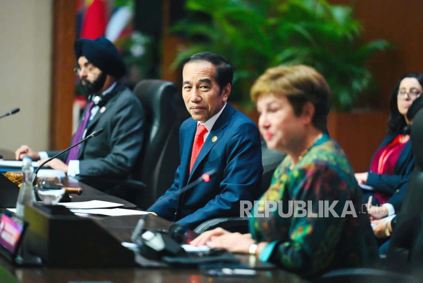 Presiden Joko Widodo (Jokowi) menegaskan semua pemimpin negara memiliki tanggung jawab yang sama untuk menciptakan perdamaian, stabilitas, dan kemakmuran di kawasan. (ilustrasi)