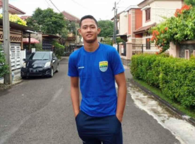  Tiru Bagus Kahfi, Kiper Muda Persib Ingin Main di Eropa