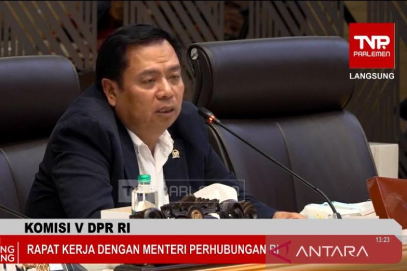 Komisi V DPR dorong transportasi bus laut atasi kemacetan di Bali.