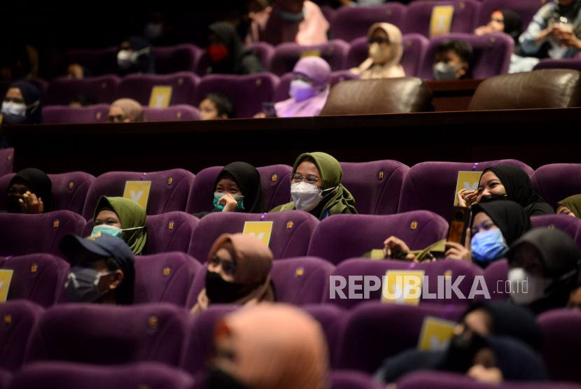 Sebuah studi baru-baru ini mempelajari tentang perilaku penonton yang datang ke bioskop untuk meningkatkan penjualan tiket, salah satunya lewat harga tiket murah (ilustrasi).