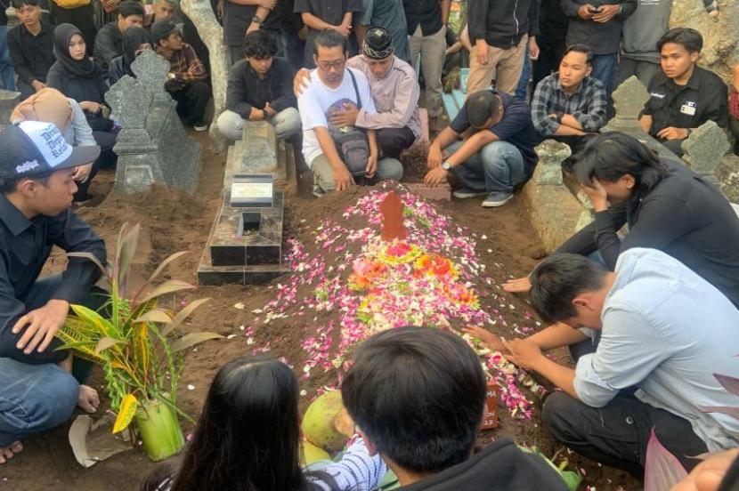 Amikom Yogyakarta menyelidiki kematian mahasiswa setelah kerusuhan unjuk rasa.