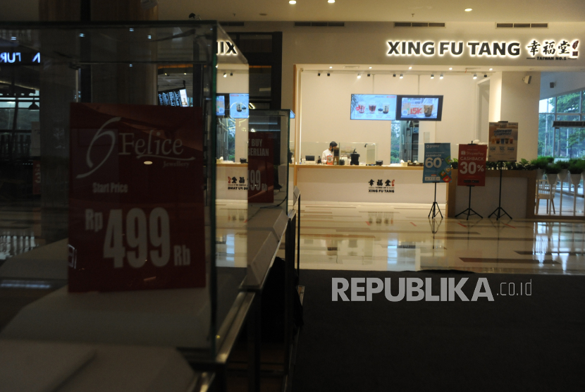 Salah satu gerai yang sepi pengunjung di salah satu Mall di Kota Palembang, Sumatra Selatan (ilustrasi)