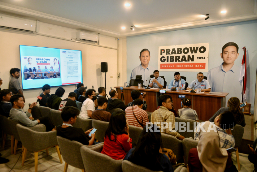 Tim Kampanye Nasional (TKN) Prabowo-Gibran meluncurkan Posko Pengaduan Pelanggaran Pemilu (P4), Senin (15/1/2024). 